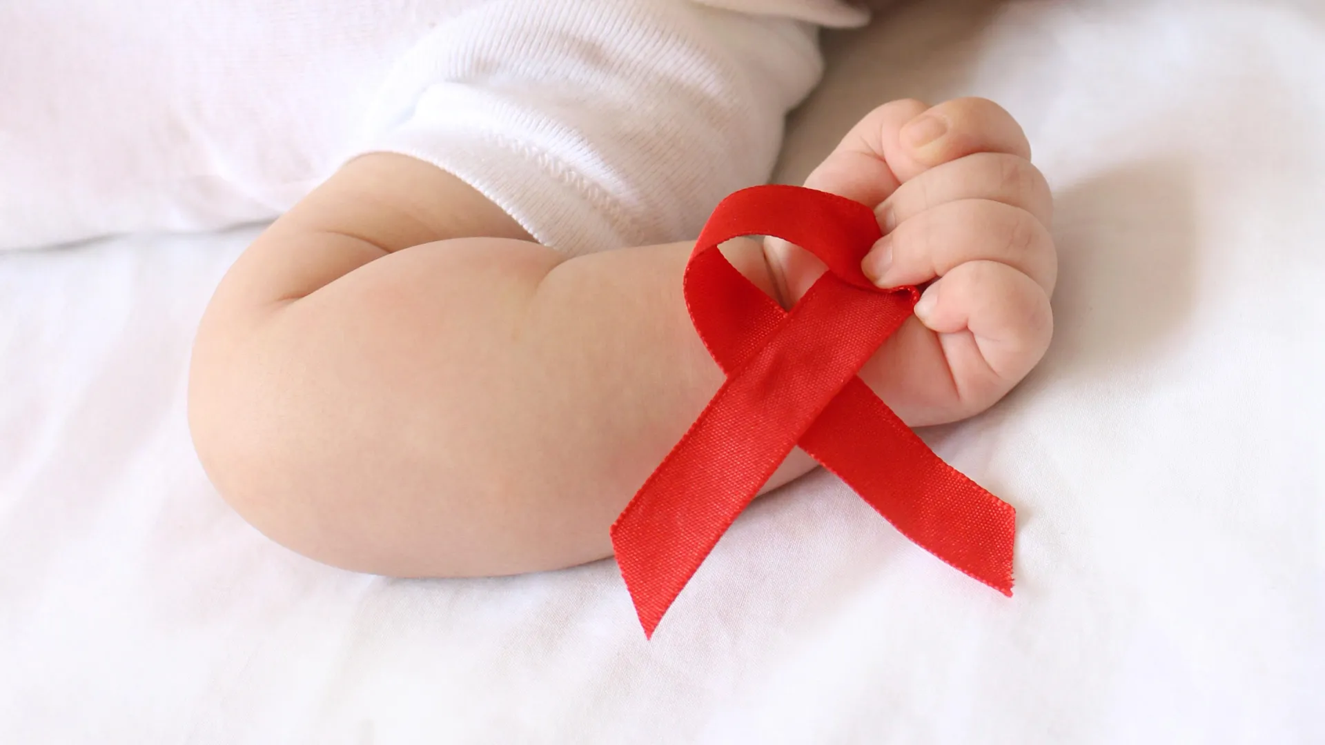 A surprising triple treatment completely clears hiv in newborn primates
