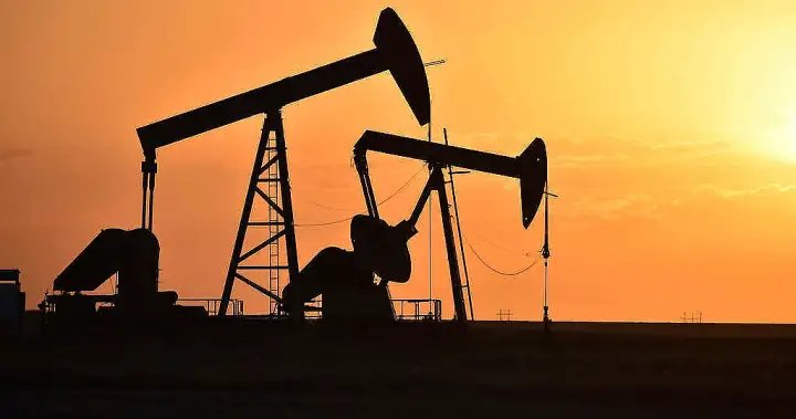 Strategic oil stockpiles have hit a 40-year low amid the Iran war – National
