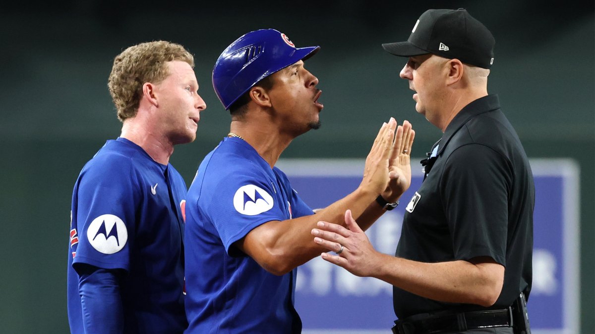 Pete Crow-Armstrong furious as missed balk call costs Cubs run in loss to D-backs