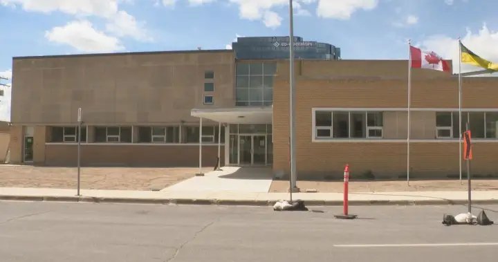 Regina council reissues permit for mosque’s call to prayer on week-by-week basis