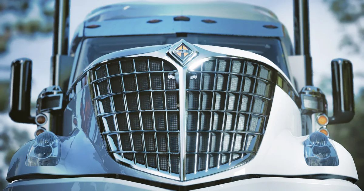 Road Kings is sometimes American Truck Simulator in a disaster movie, but delivering crates of ellipticals is fun too