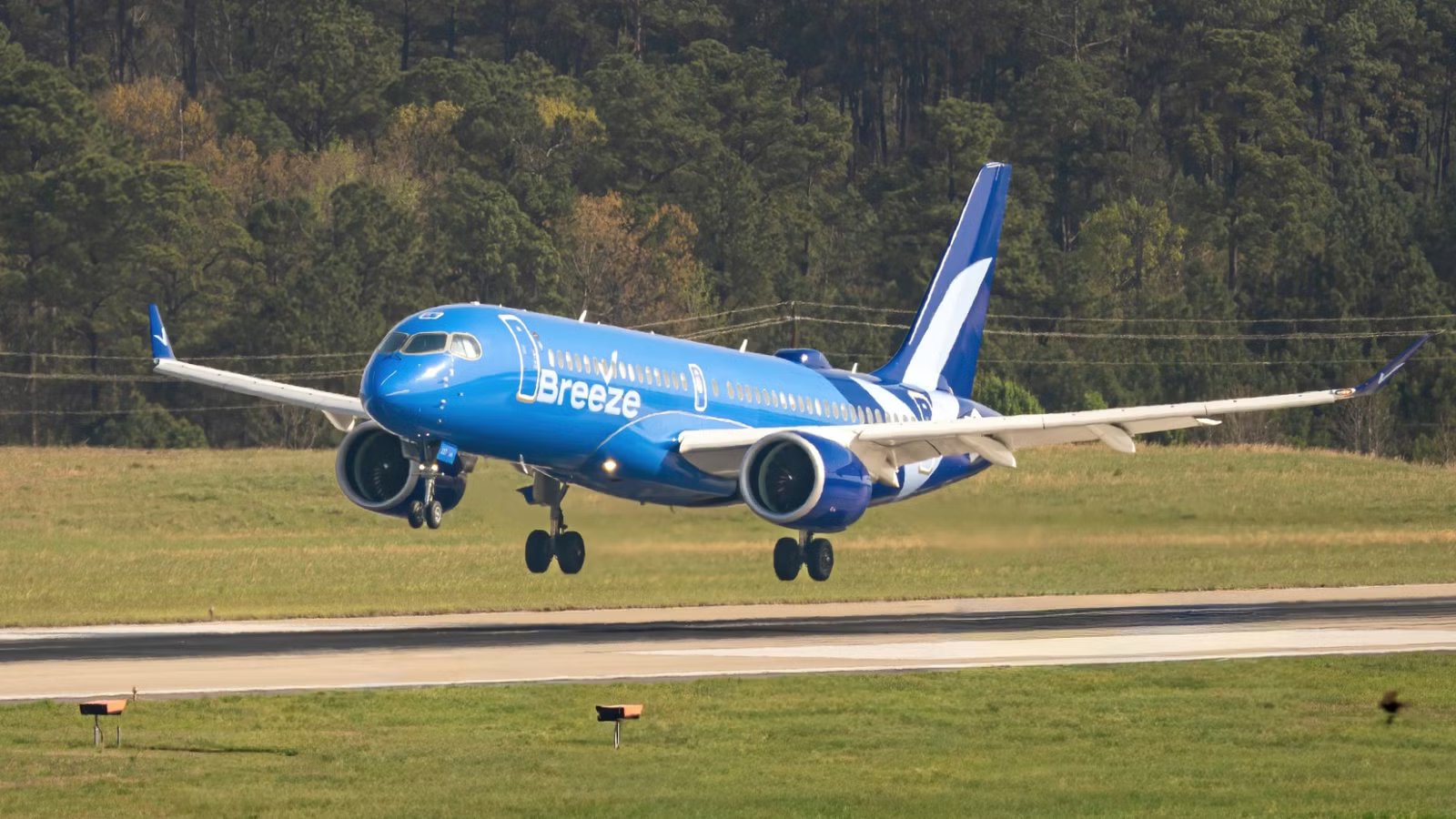 Breeze Airways Confirms It’s Pulling Out Of This Major US Airport: See Flights Now