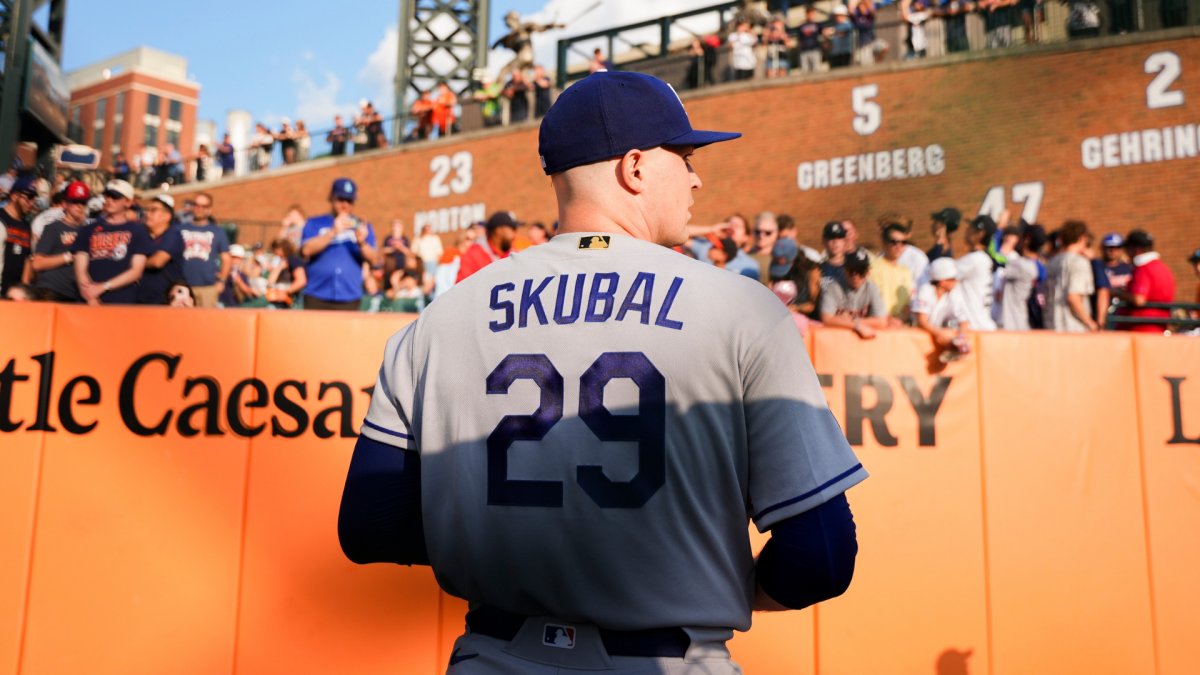 Skubal emotional in return to Detroit, faces mixed reaction from Tigers fans