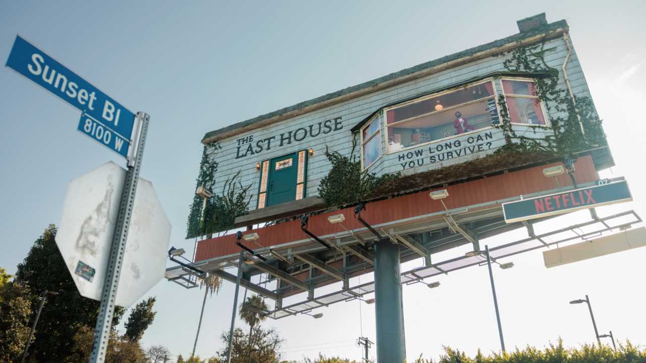 Netflix Advertises ‘The Last House’ With Living Billboard