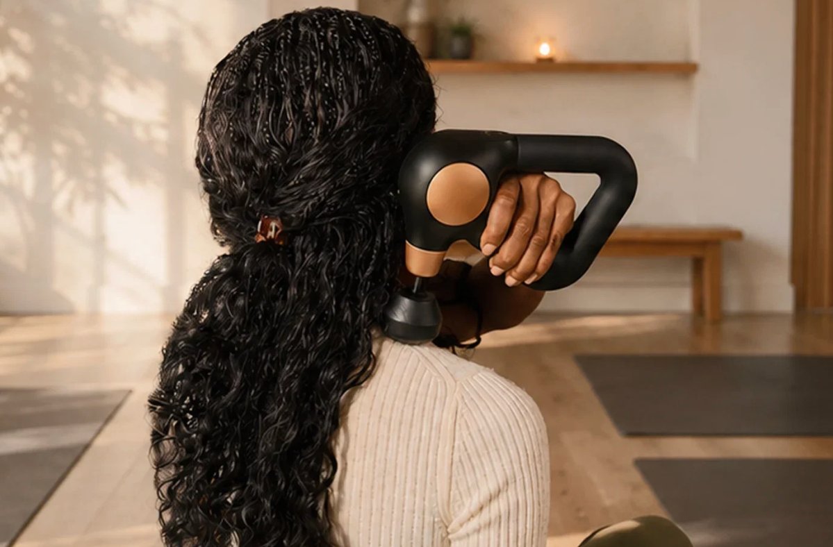 The Theragun Sense makes everyday recovery surprisingly easy