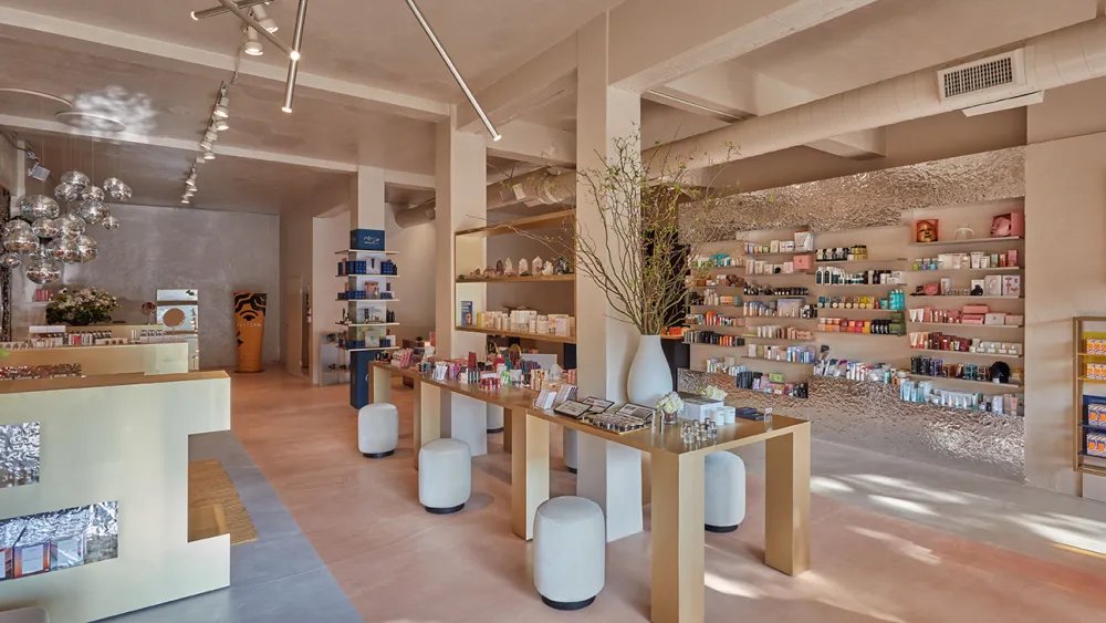 Thirteen Lune Reacquired by Nyakio Grieco, Expands to South Africa