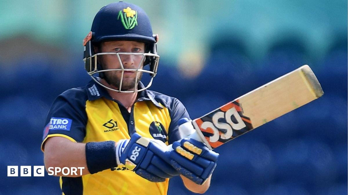 Billy Root: Glamorgan batter to join Colin Ingram in retirement