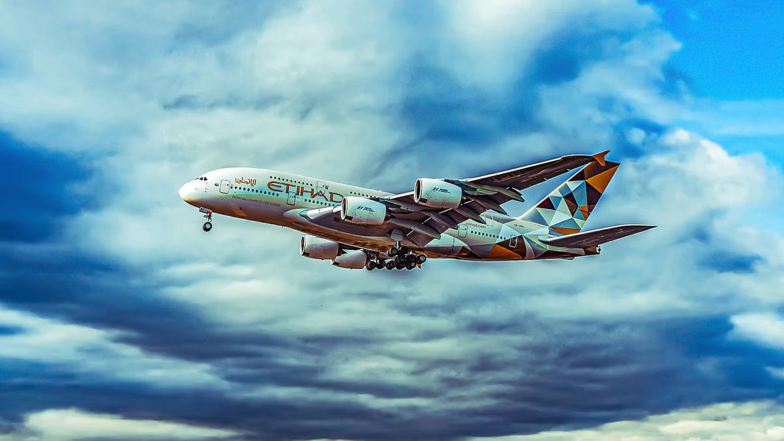 After 6.5 Years In Storage, Etihad’s Last Remaining Airbus A380 Is Flying Home