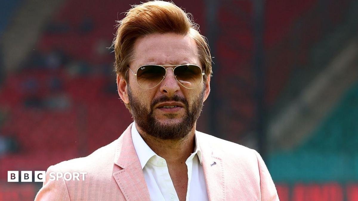 Pakistan v England: Shahid Afridi says seven changes ‘most shocking decision ever’