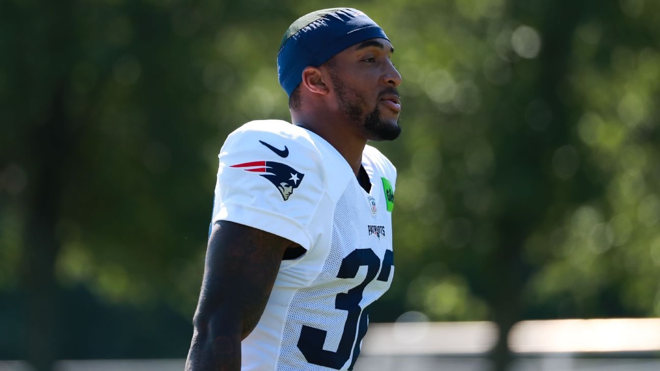 Patriots’ Henderson, Seahawks’ Okada ruled out for SB rematch