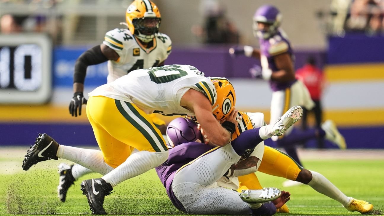Vikings’ O’Connell doesn’t fault Packers for hit on QB Murray