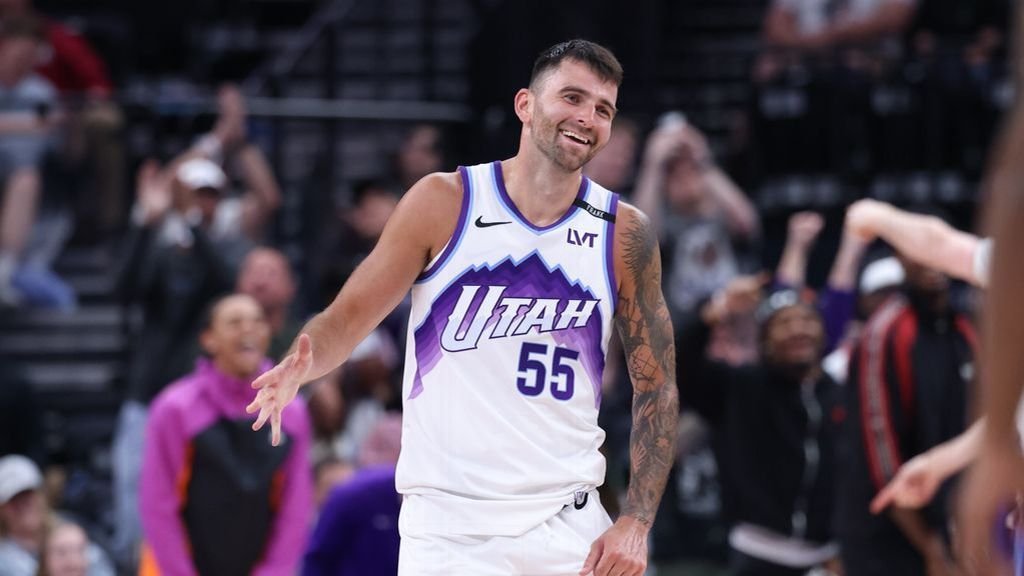 Knicks agree to deal with veteran free agent John Konchar