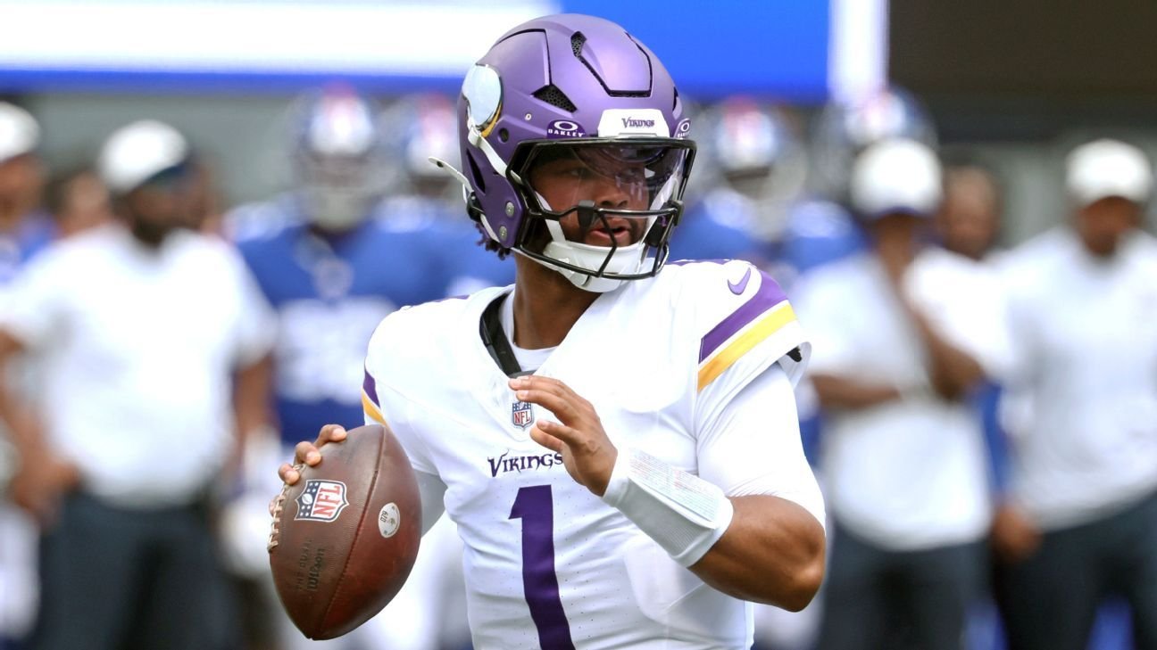 Vikings’ Murray clears concussion protocol, will start vs. Bucs