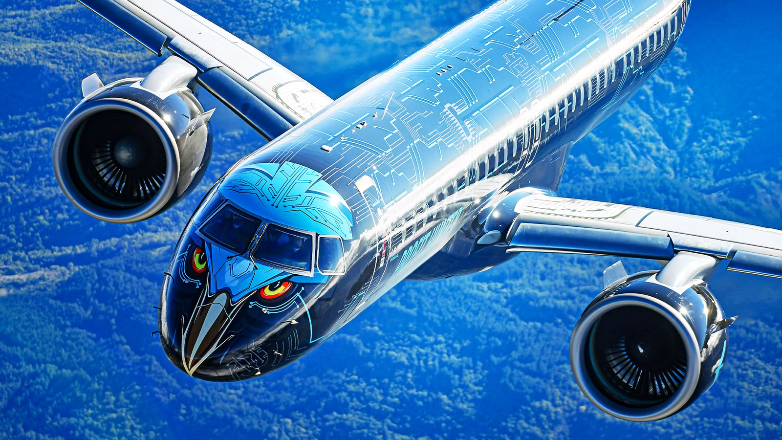 How A 124-Seat Regional Jet Is Quietly Taking Over 2,000-Mile Leisure Routes On 4 Continents