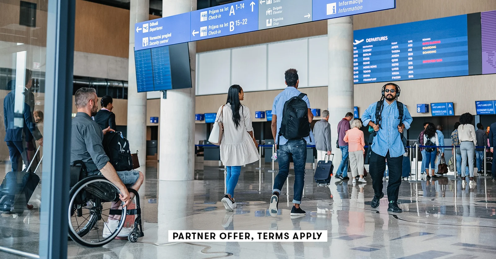 Credit cards that offer lounge access to authorized users