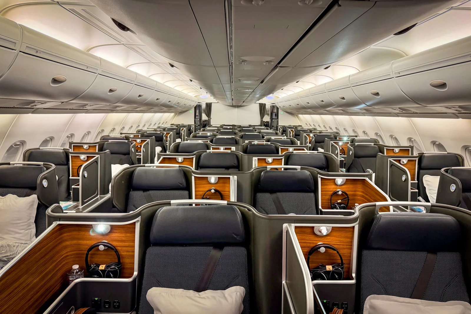Qantas A380 business class from Los Angeles to Melbourne