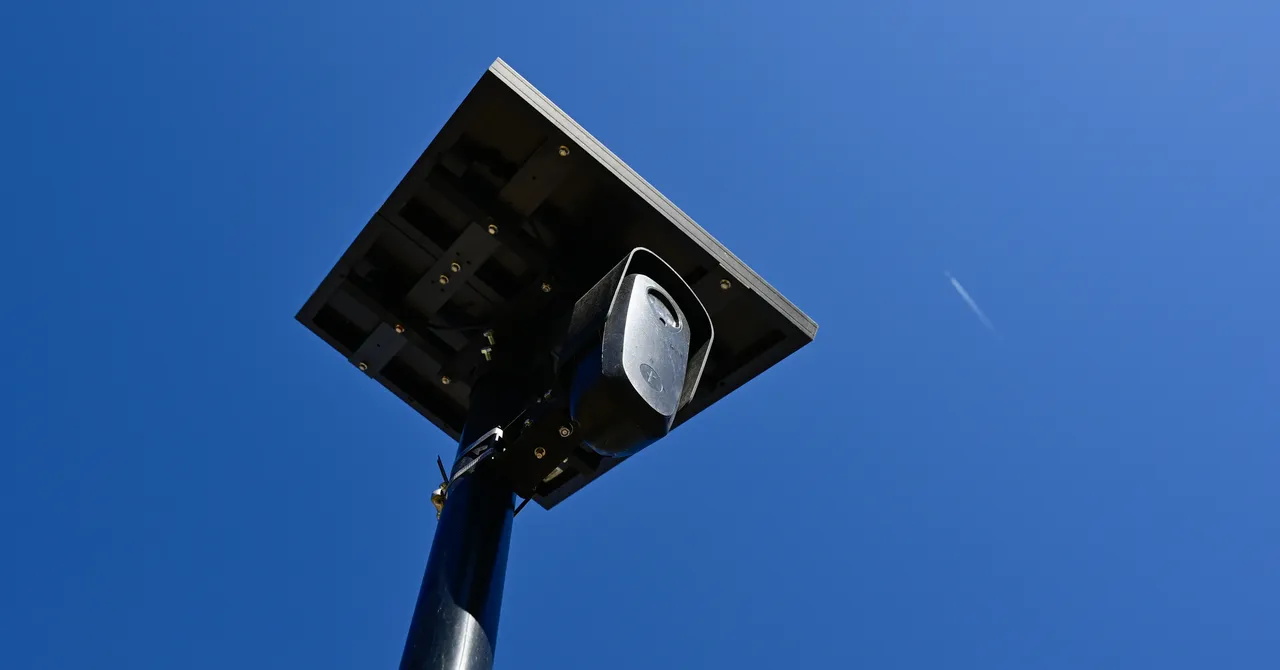 Flock Offers Employees Buyouts as Customers Flee
