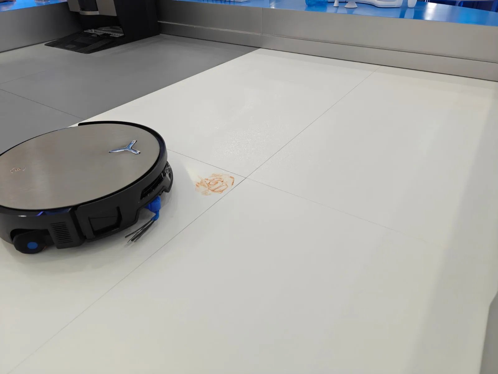 I Watched a Stain Removing Robot Completley Miss Its Target at IFA