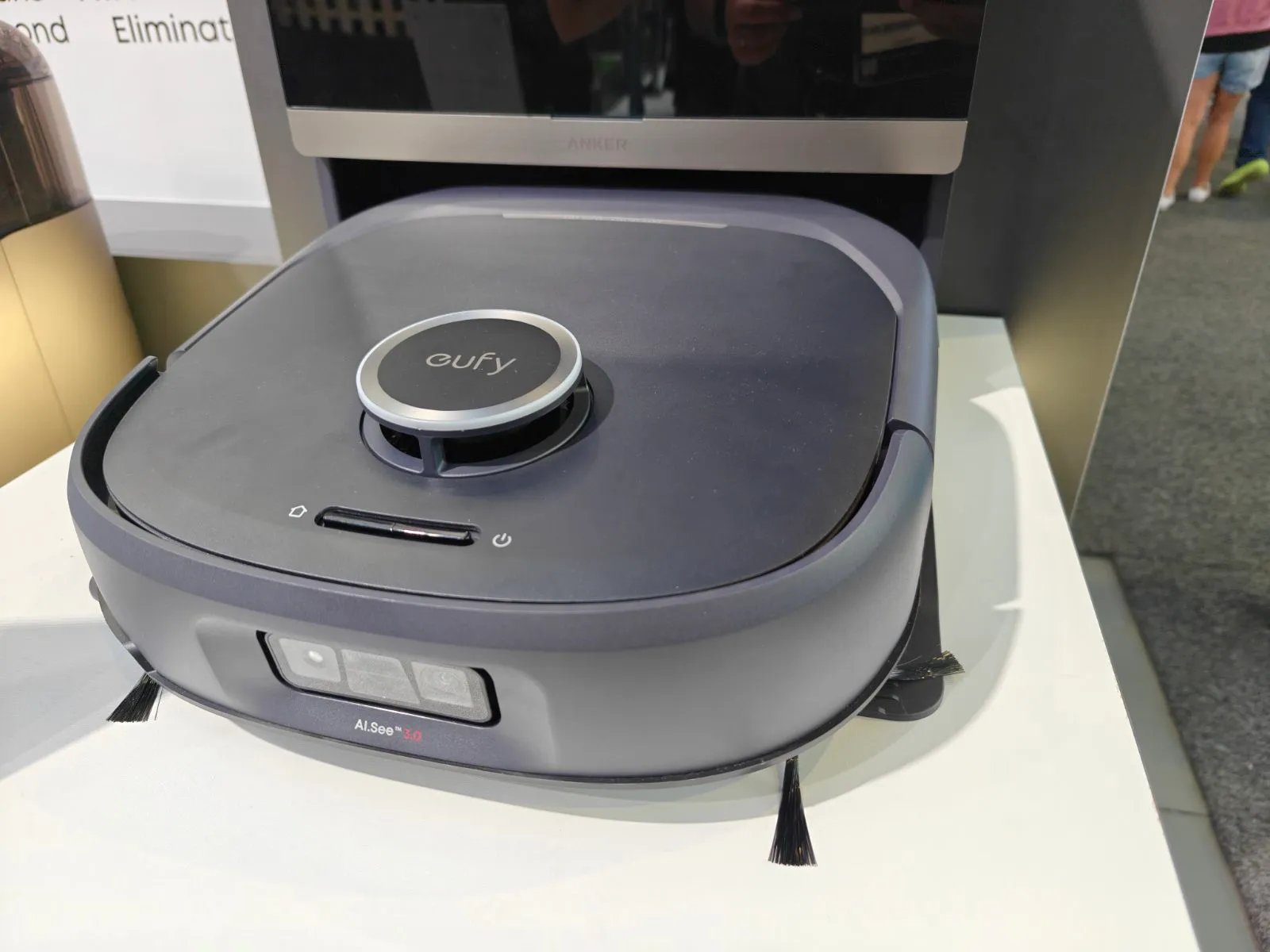 As a Pet Parent to 3 Asthmatic Cats, I’m Eyeing This New AAFA-Certified Vacuum at IFA 2026