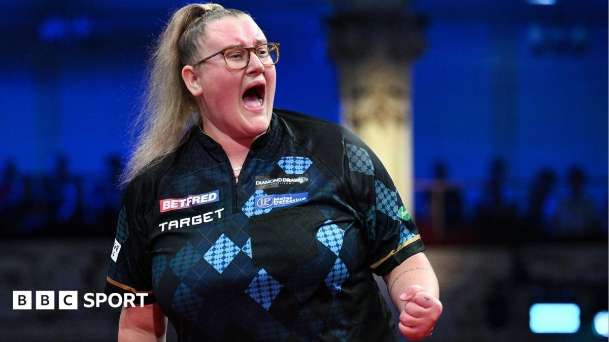 Beau Greaves beats Daryl Gurney to become first woman to win on European Tour