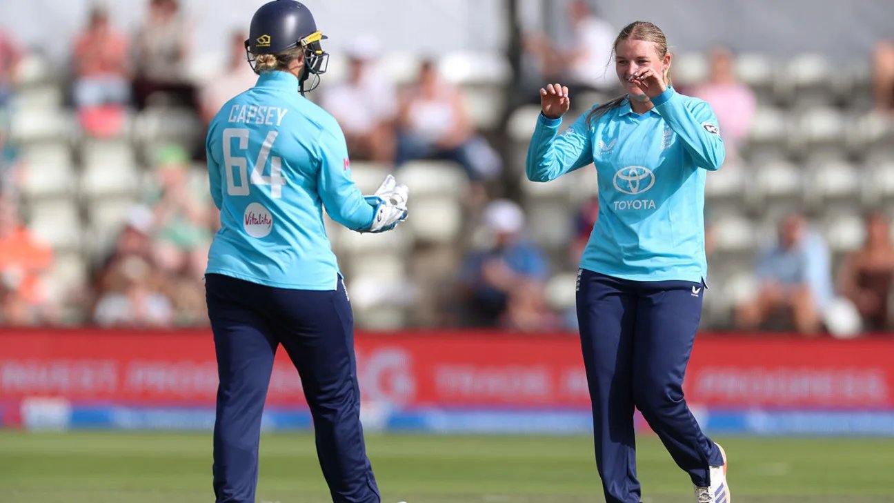 Eng-W vs Ire-W – Alice Capsey a keeper as Charlotte Edwards reflects on summer’s lessons