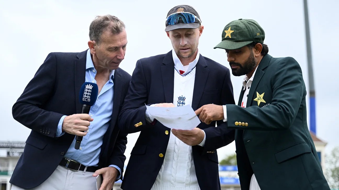 England vs Pakistan – England unchanged, bowl as Pakistan name three debutants