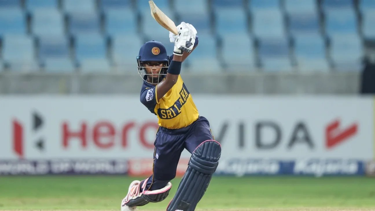 Athapaththu and Dilhari muscle Sri Lanka past Malaysia in mismatch