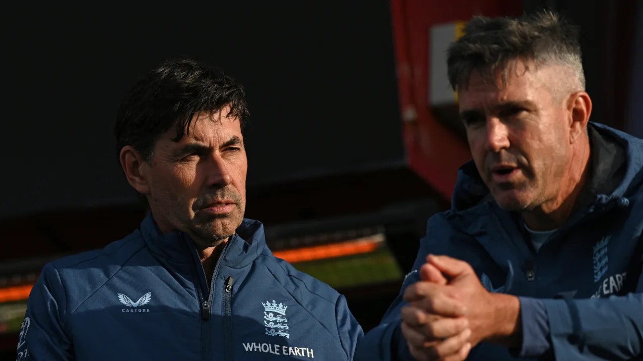 Pietersen open to Ashes mentor role after approach from Fleming