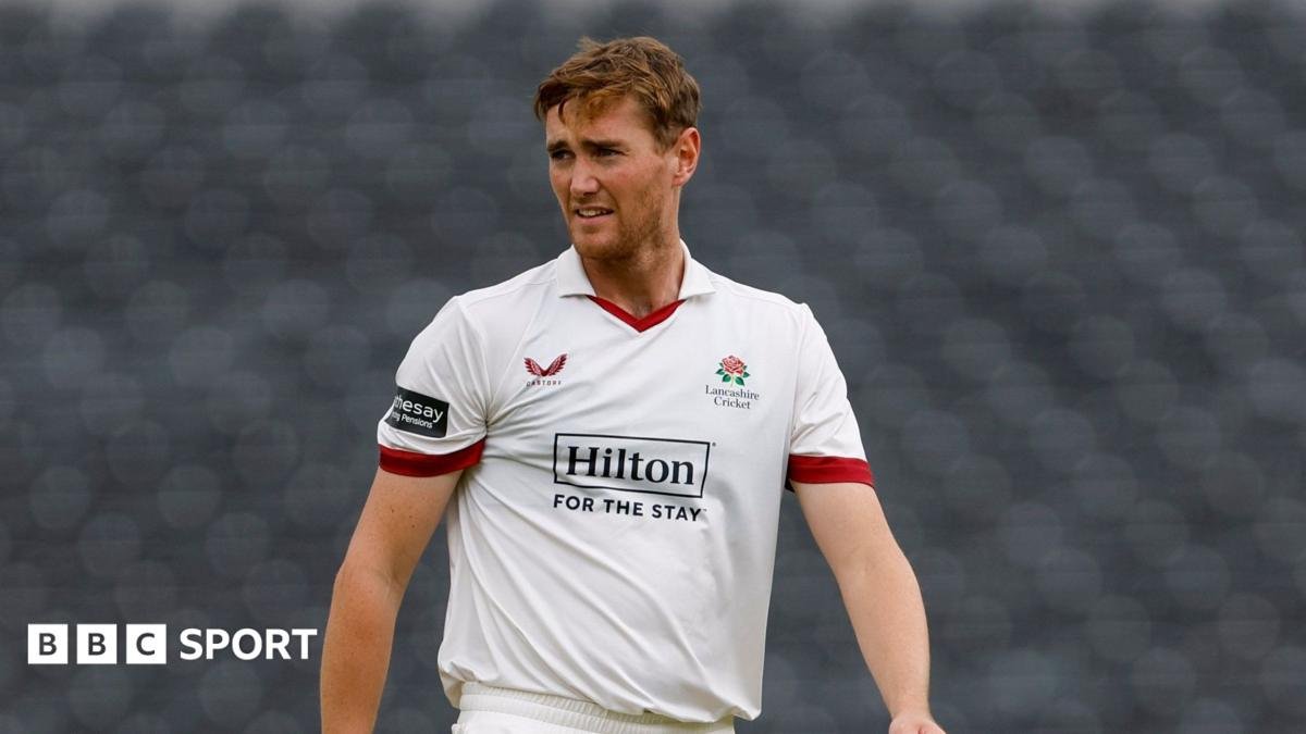 County Championship: Balderson wickets help Lancs shade day one with Glos