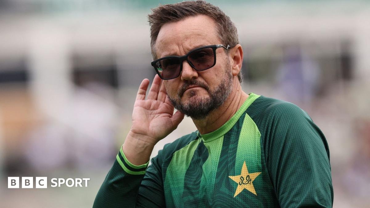 Pakistan cricket: New Zealander Mike Hesson interested in Test coach role and was approached by England