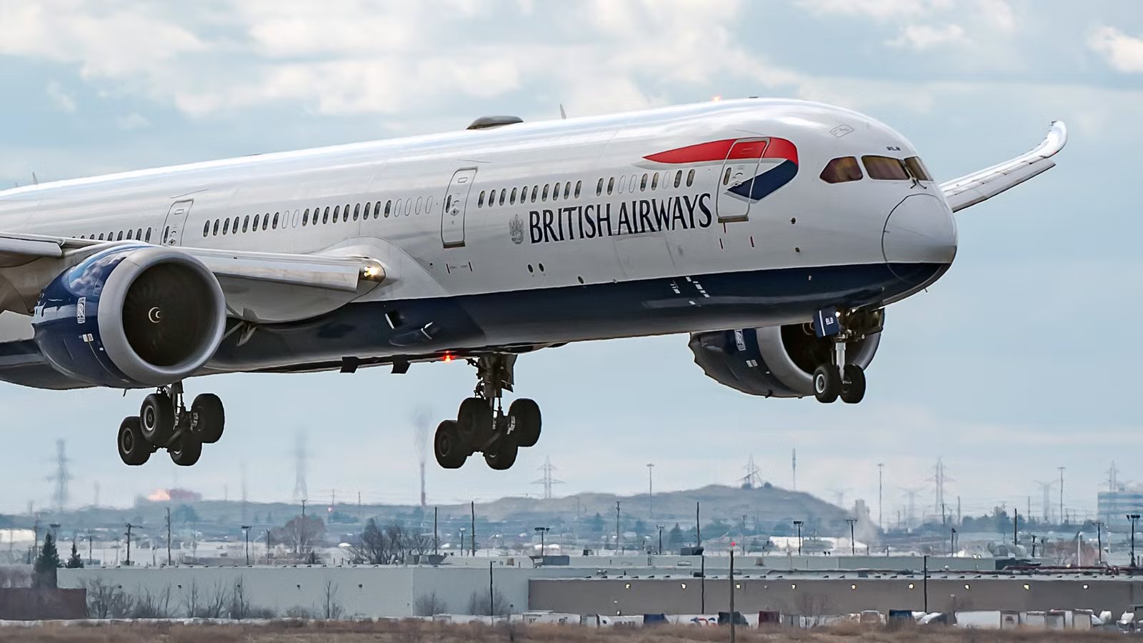 Oops: British Airways Boeing 787 Emergency Slide Inflates Onto Catering Truck In Montreal