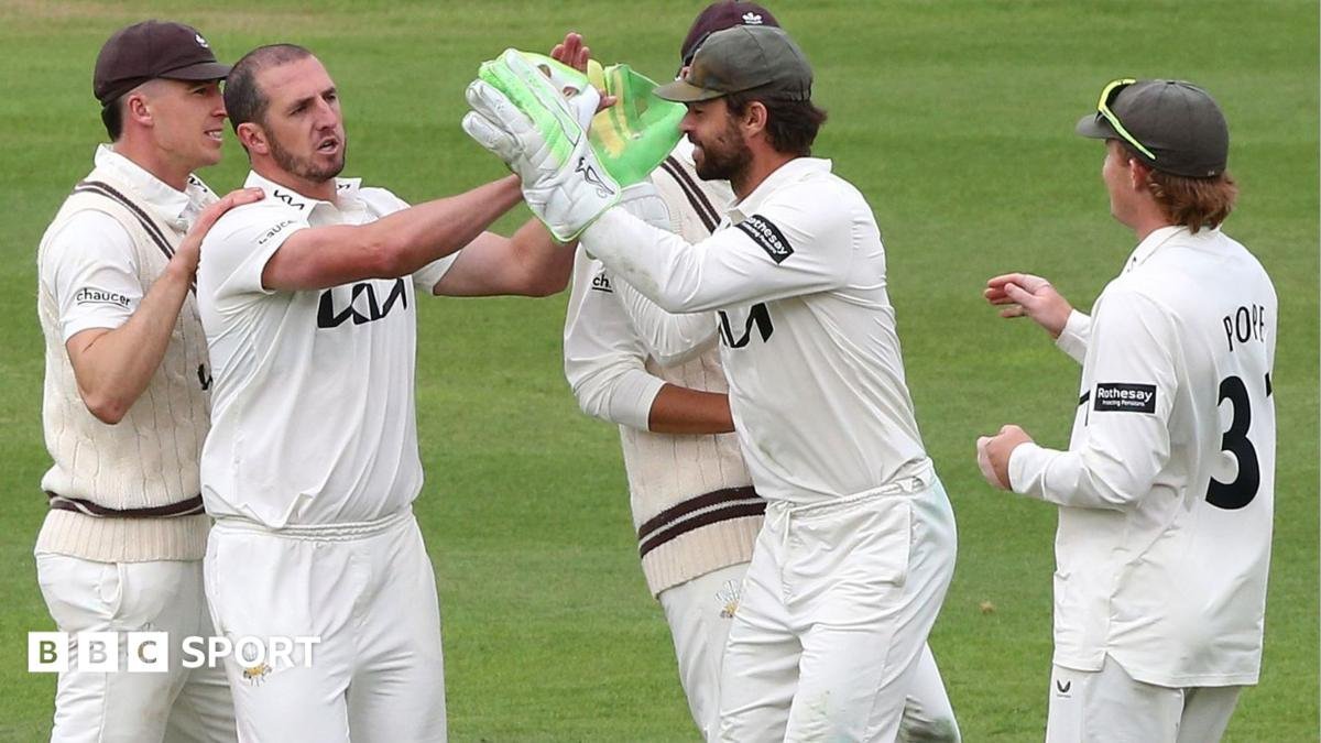 County Championship: Surrey bowlers dominate against Yorkshire