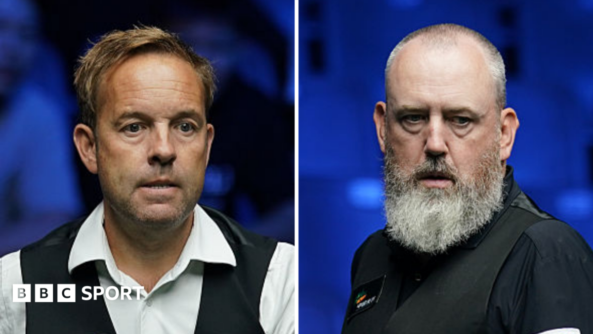 English Open: Mark Williams to face Ali Carter in final after fightback to beat Shaun Murphy