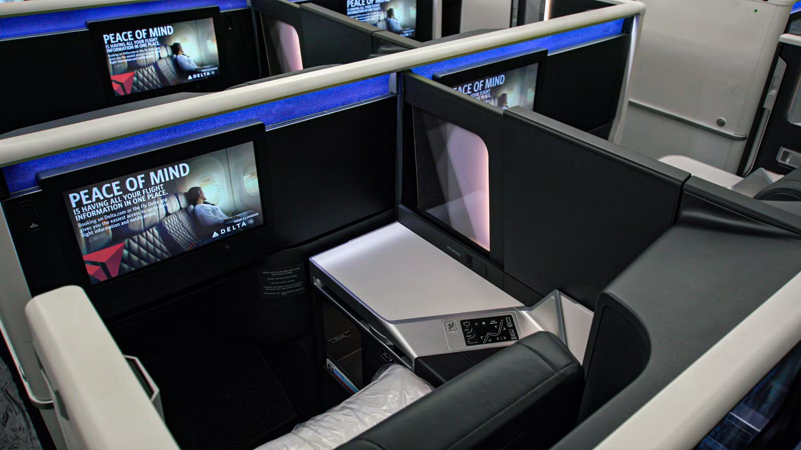 6 Airlines With The World’s Most Spacious Business Class Seats For Long-Haul Flights