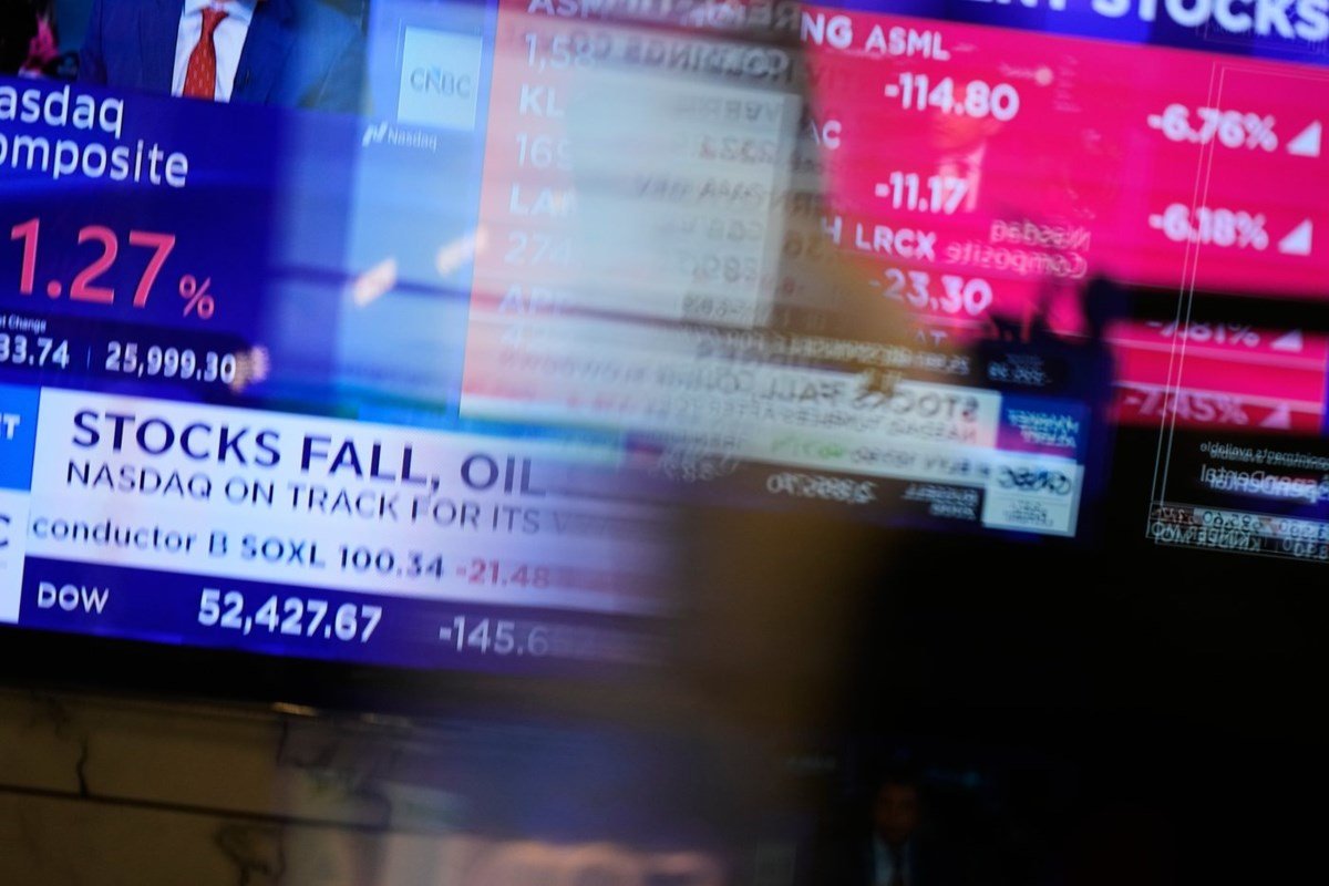 S&P/TSX composite closes higher as oil prices rise, U.S. markets end lower