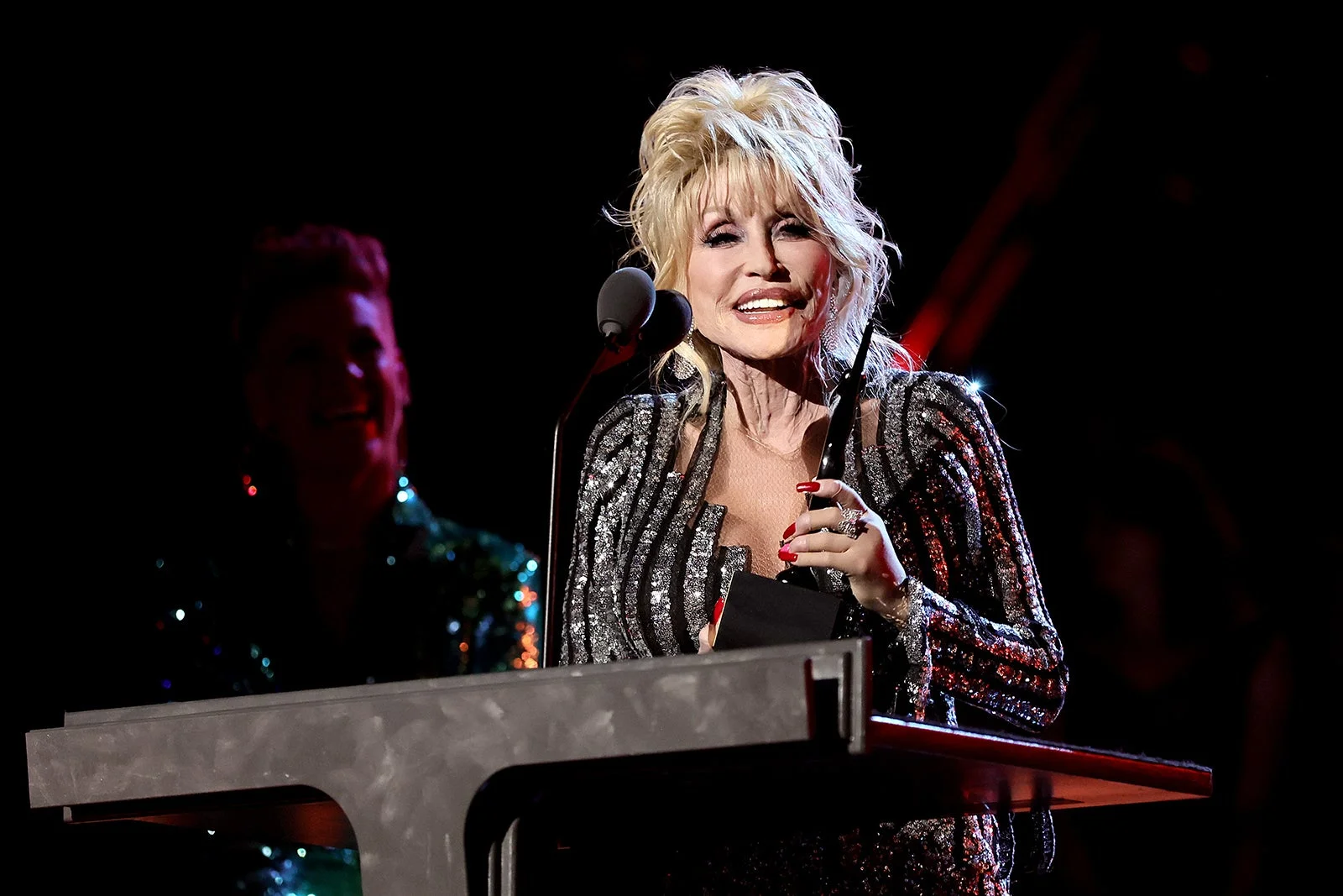 Nashville International Airport may be renamed for Dolly Parton