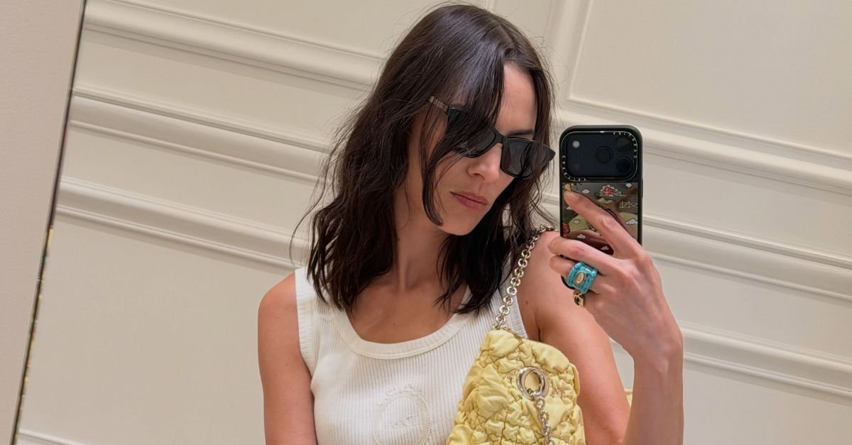 Alexa Chung Just Wore Autumn’s Most Polished Pedicure