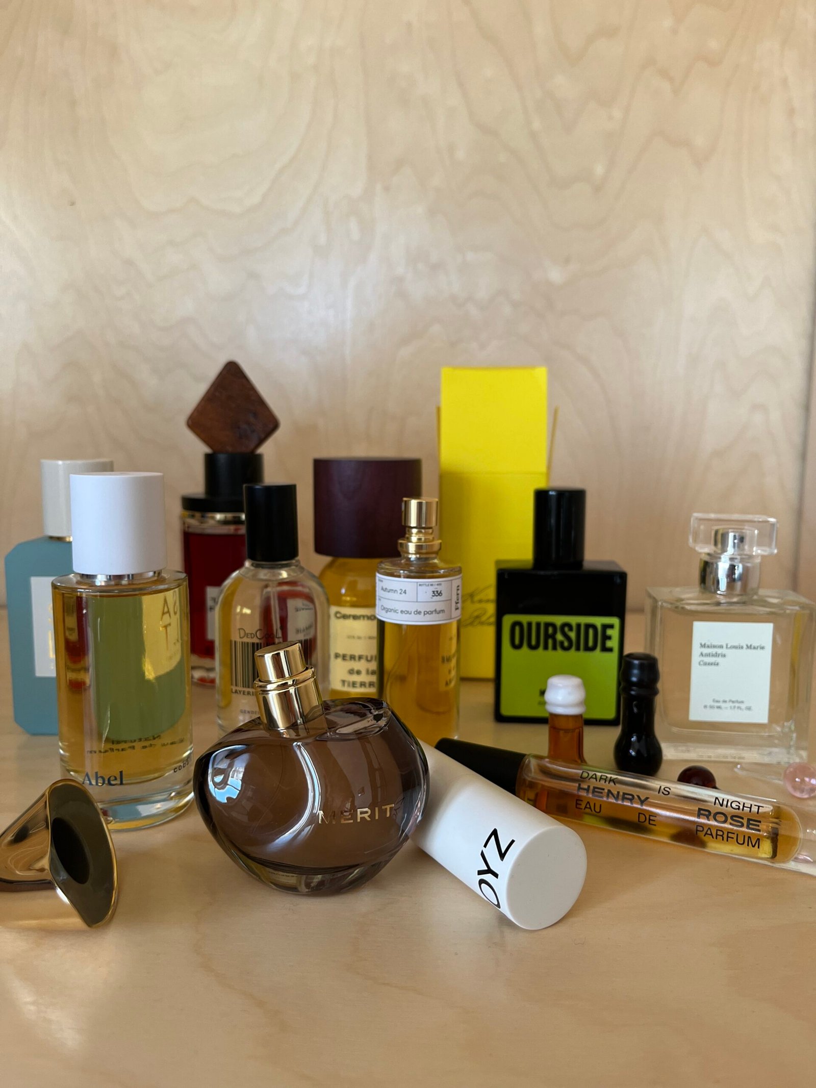 12 Natural Perfumes That Actually Smell Good (Review)