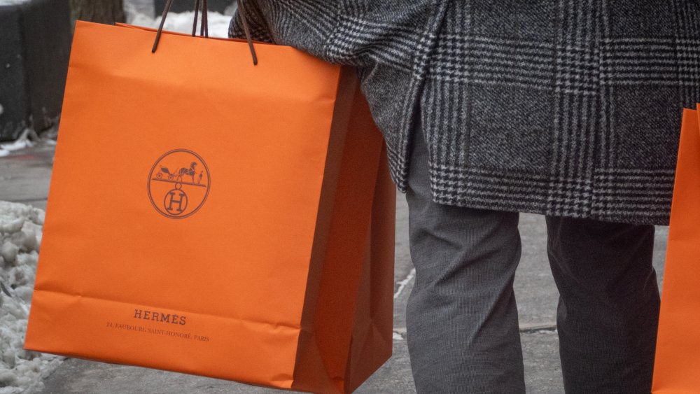 Hermès Is Still Beats Kering and LVMH. Why Are Investors Reassessing Its Stock Price?
