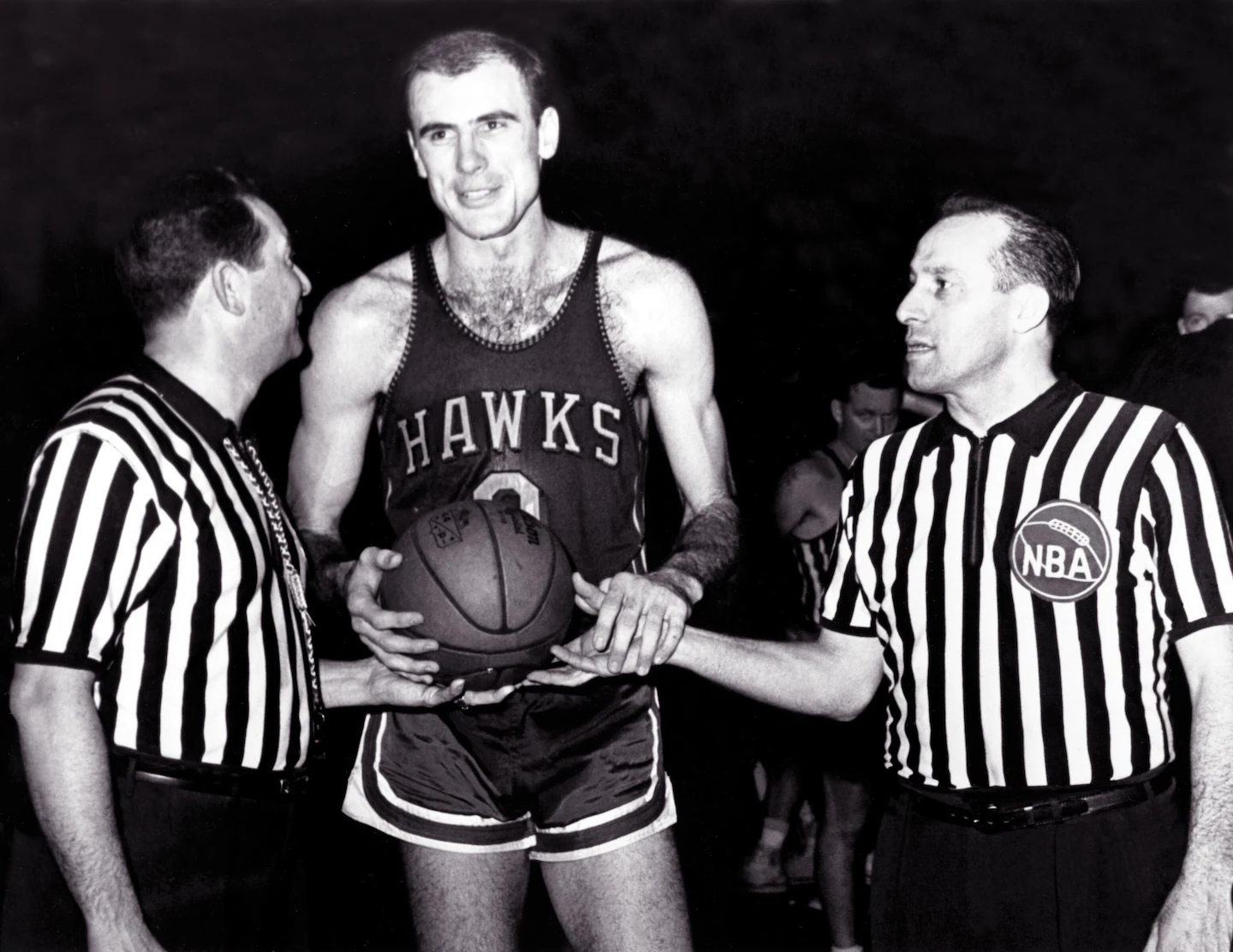Bob Pettit, basketball great who was named the NBA’s first MVP, dies at 93