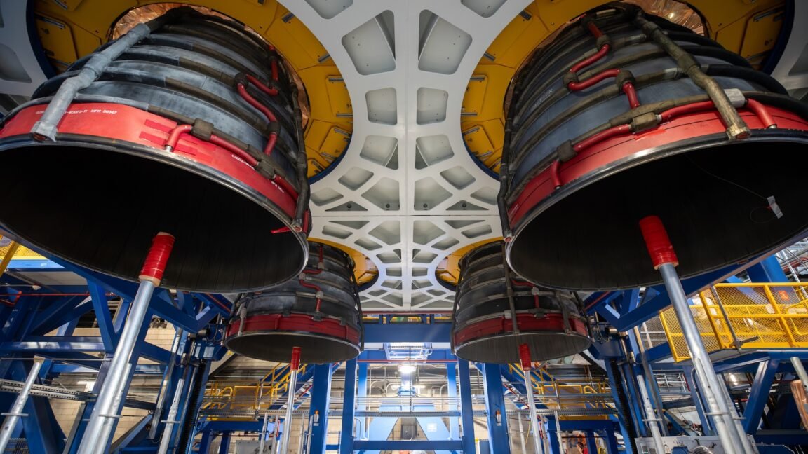 Rocket Report: Engines installed for Artemis III; Long March 6C breakup in LEO