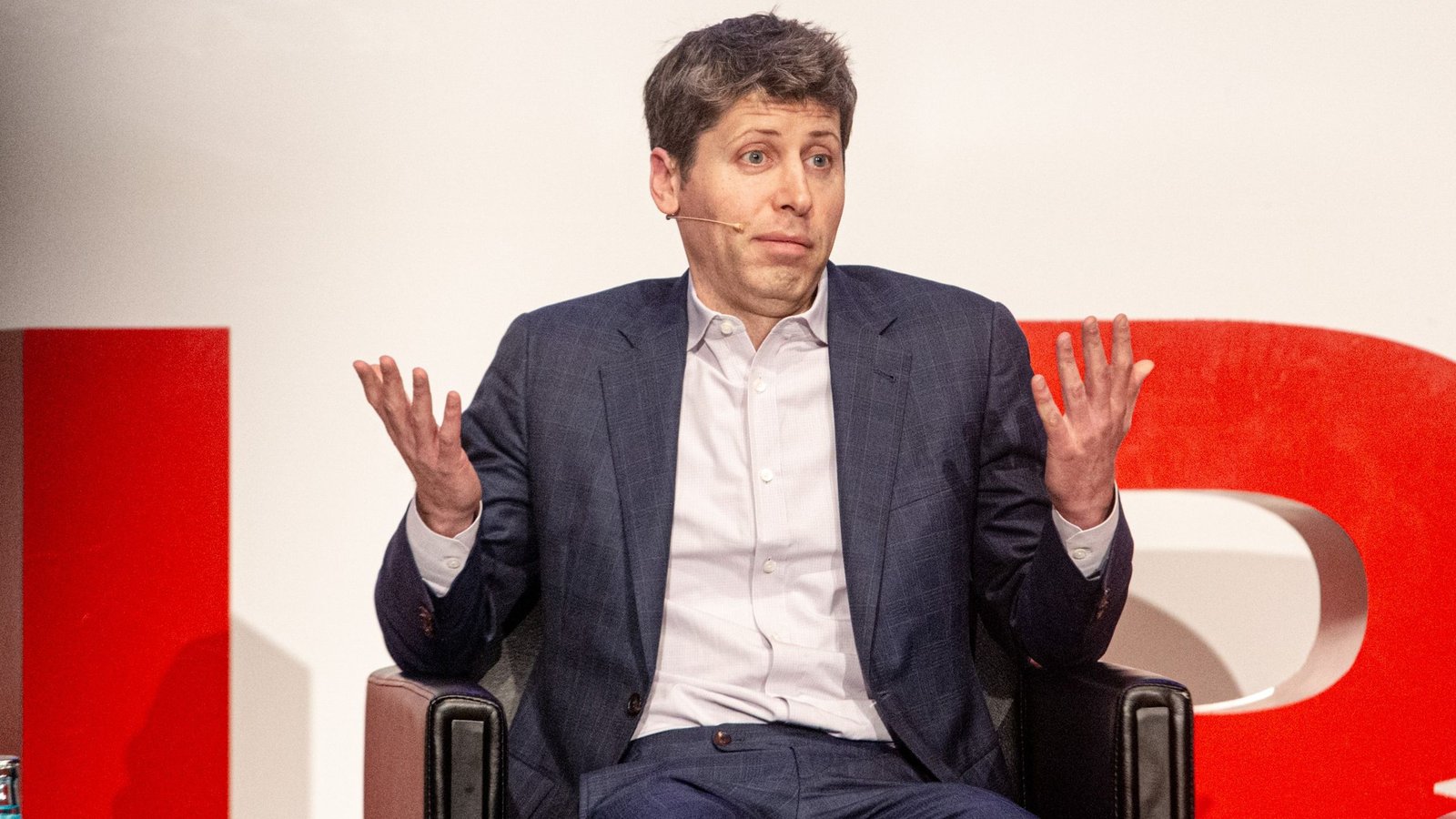 A running tally of the most ridiculous things AI bigwigs have said so far