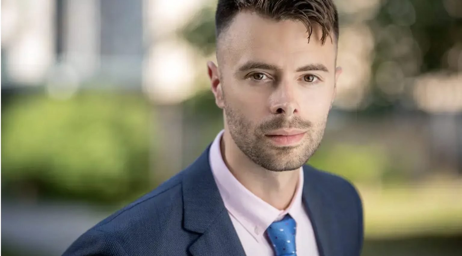 Conservative MP Matt Strauss joins Ontario Liberals to back Eric Lombardi