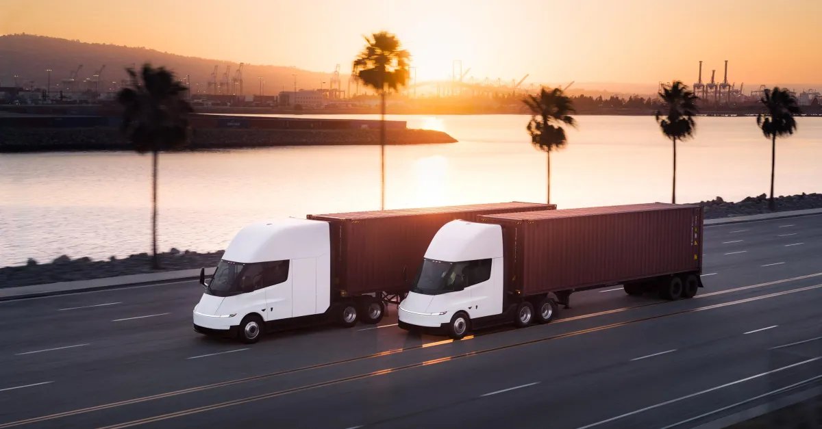 Here’s the Tesla Semi… again