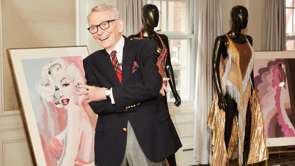 Bob Mackie, Famously Over-the-top Fashion Designer, Dies at 87