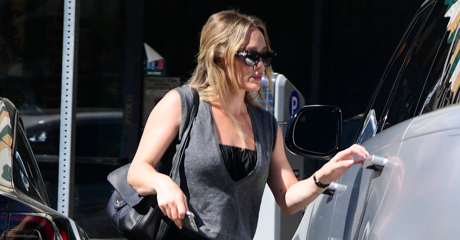 Hilary Duff Knows these Shoes Make Capri Pants Look Grown Up
