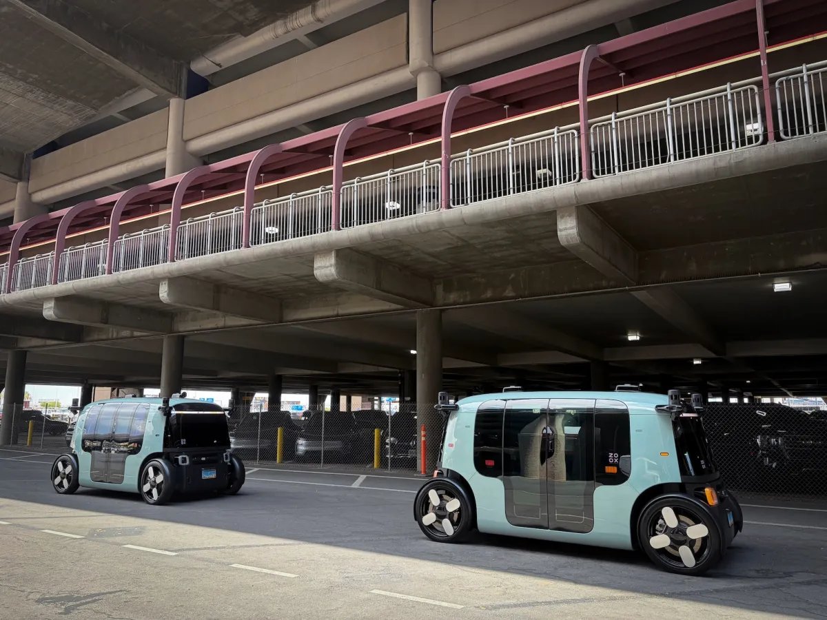 Amazon’s Zoox expands its robotaxi service to Las Vegas airport