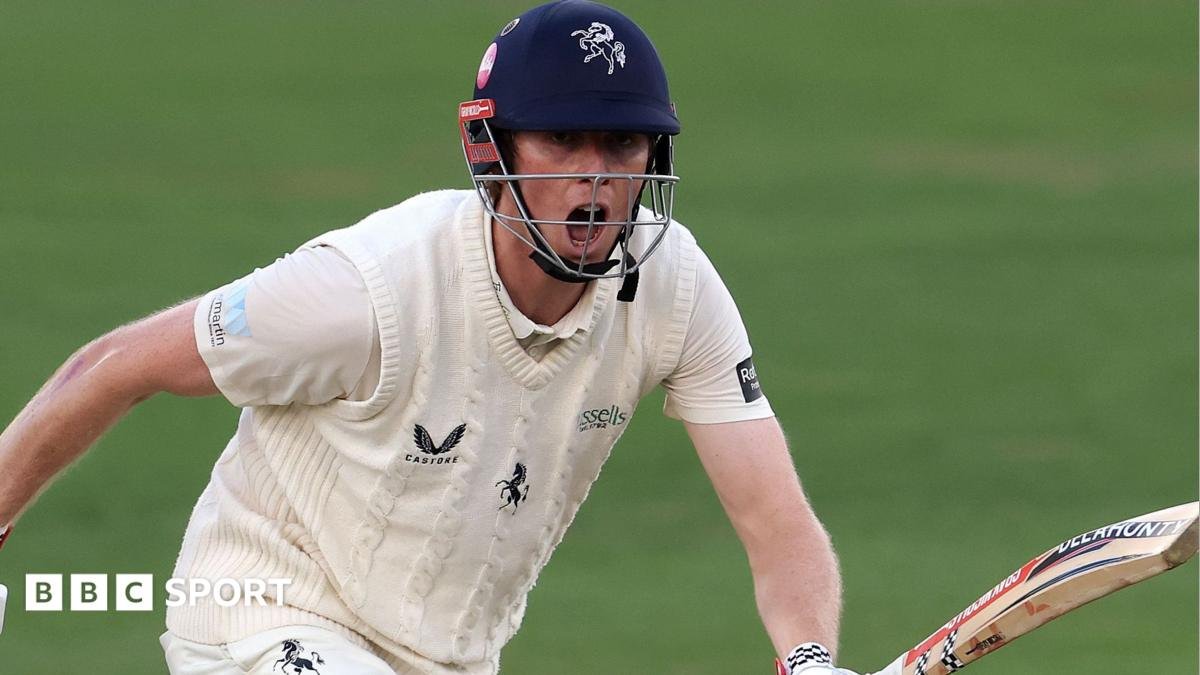 County Championship: Zak Crawley’s 68 moves Kent towards Lancashire total