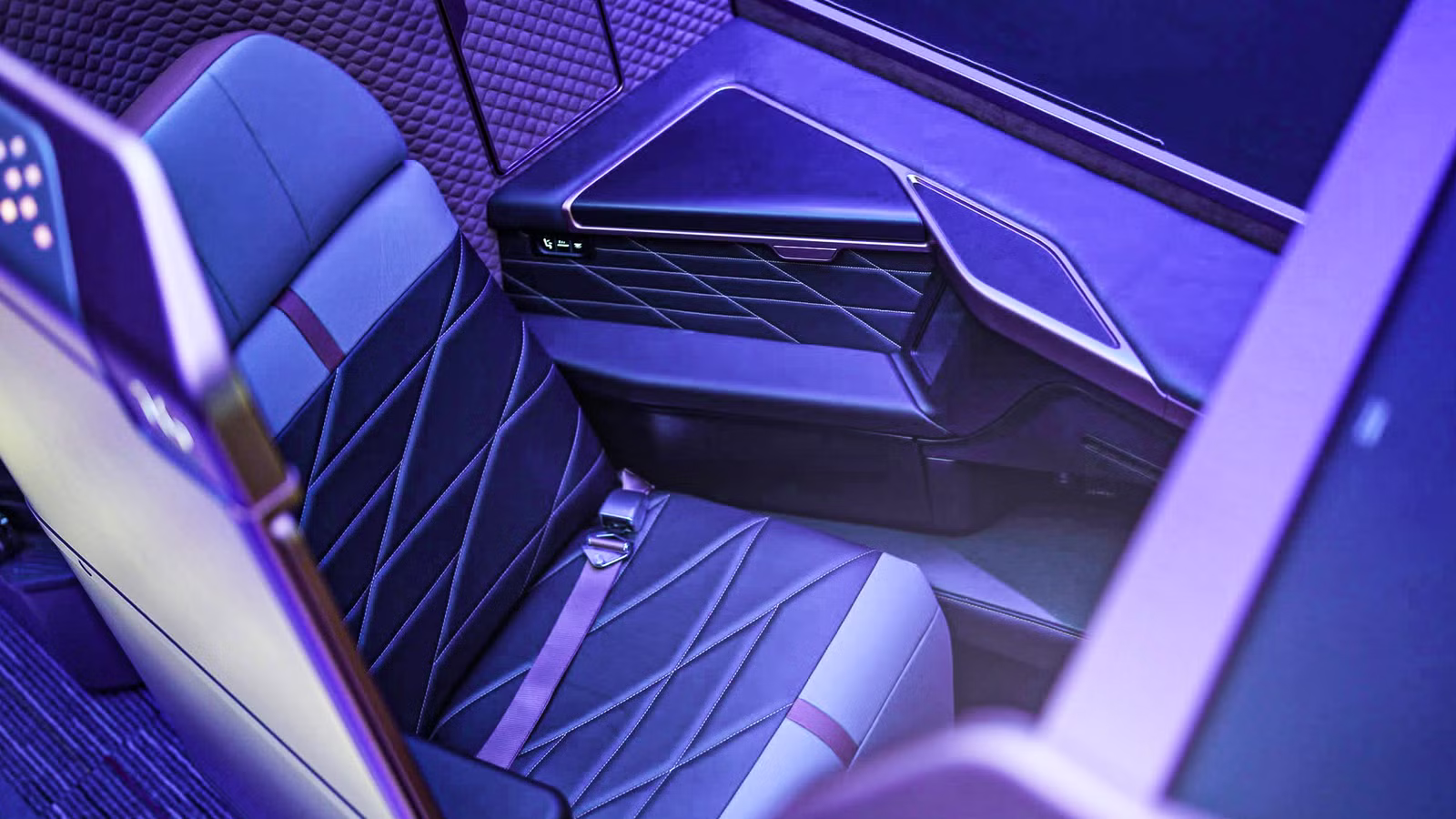 Why This Airline Built A 40-Seat Business Cabin To Attack Its Transpacific Competitor