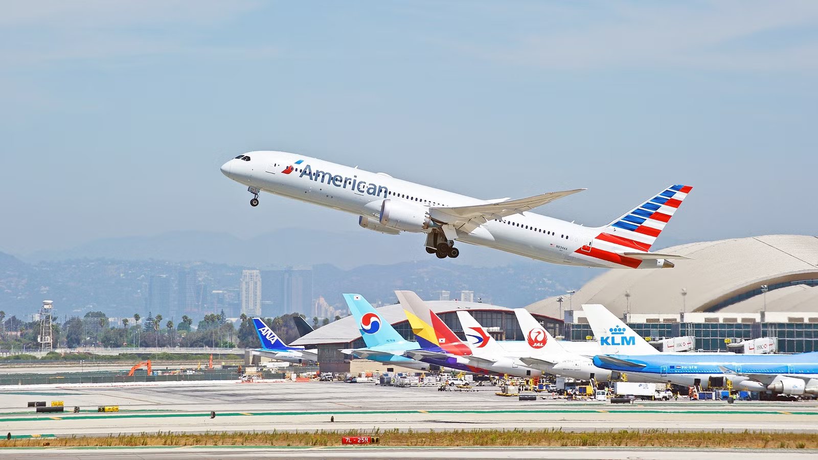 American Airlines Is Plotting A Big Asia Comeback: Could LAX–Singapore Put It Back In The Transpacific Race?